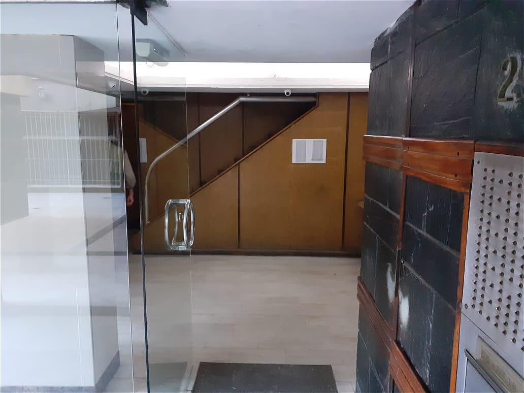 Rivadavia 2900*  6to.Piso.- Frente – Departamento 2 Ambientes – Sup. Total 37,17 m². Precio m² U$D 1.760