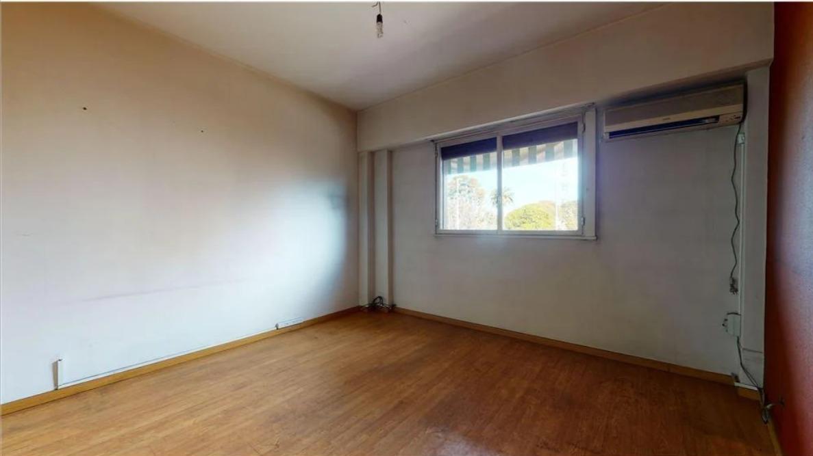 Hornos * 800 Departamento 3 Ambientes C/ BALCÓN  APTO PROF./COMERCIAL. Sup. 63M². Precio por M² USD 1.809