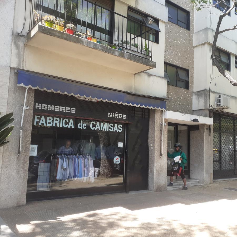 Virrey del Pino 4300* Local comercial con sótano . Ex. Fábrica de camisas. Sup.  total  199,24m2.  FONDO DE COMERCIO.