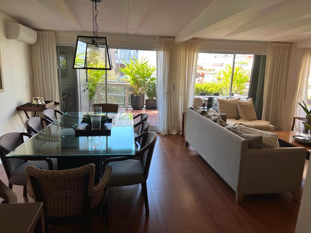 Céspedes 2290 – Piso 7 y 8 – FRENTE – Penthouse 3 amb. en Duplex C/ BALCÓN, TERRAZA y PARRILLA – Sup. Total: 240 m² – Por m²: 2833