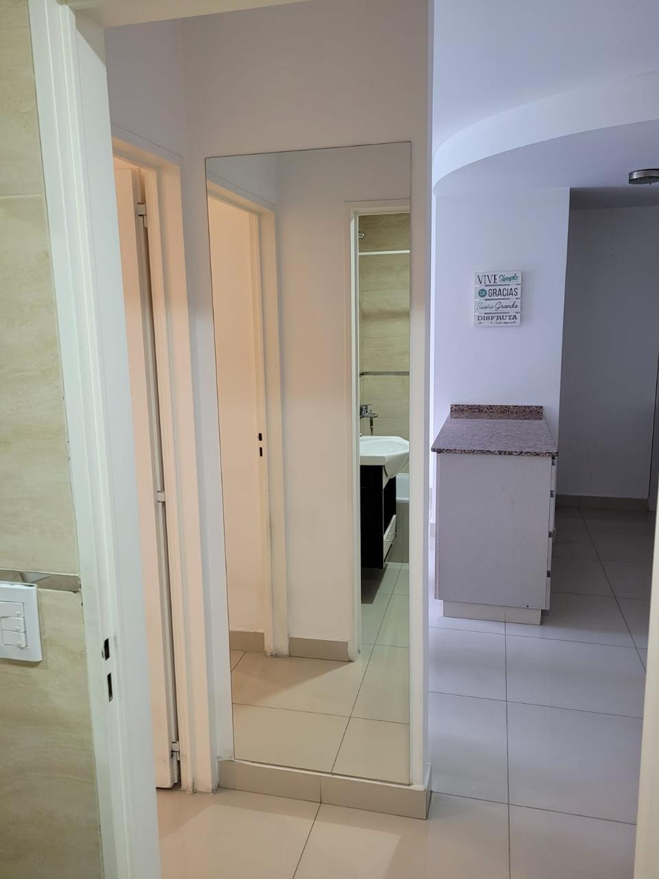 Rio de Janeiro 600 – Piso 1 – Contrafrente – Depto – 2 amb. c/ Parrilla, Jacuzzi – Sup. Total: 42 m²