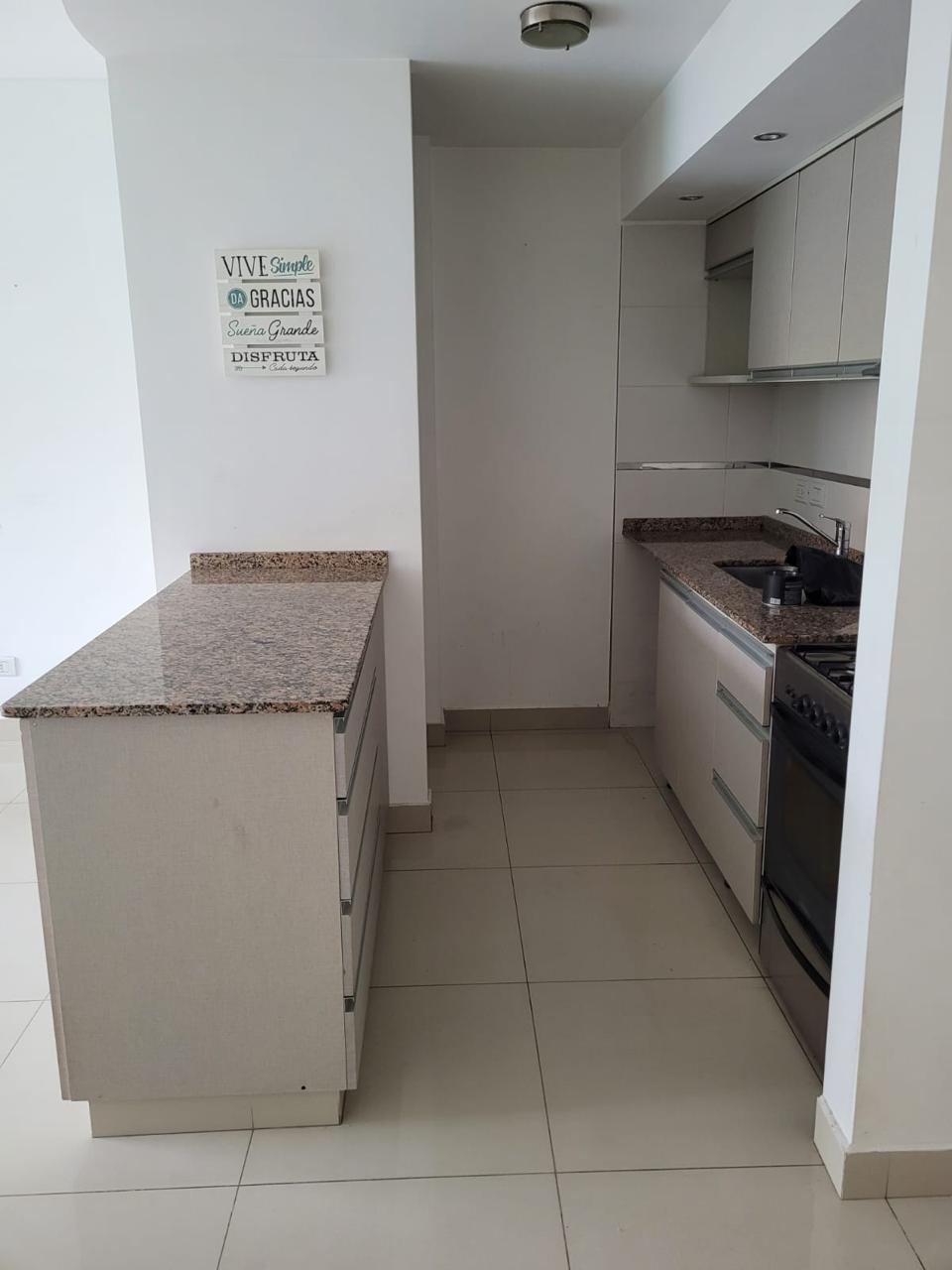 Rio de Janeiro 600 – Piso 1 – Contrafrente – Depto – 2 amb. c/ Parrilla, Jacuzzi – Sup. Total: 42 m²