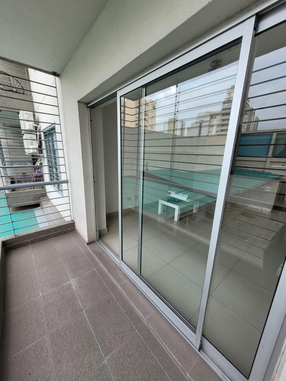 Rio de Janeiro 600 – Piso 1 – Contrafrente – Depto – 2 amb. c/ Parrilla, Jacuzzi – Sup. Total: 42 m²